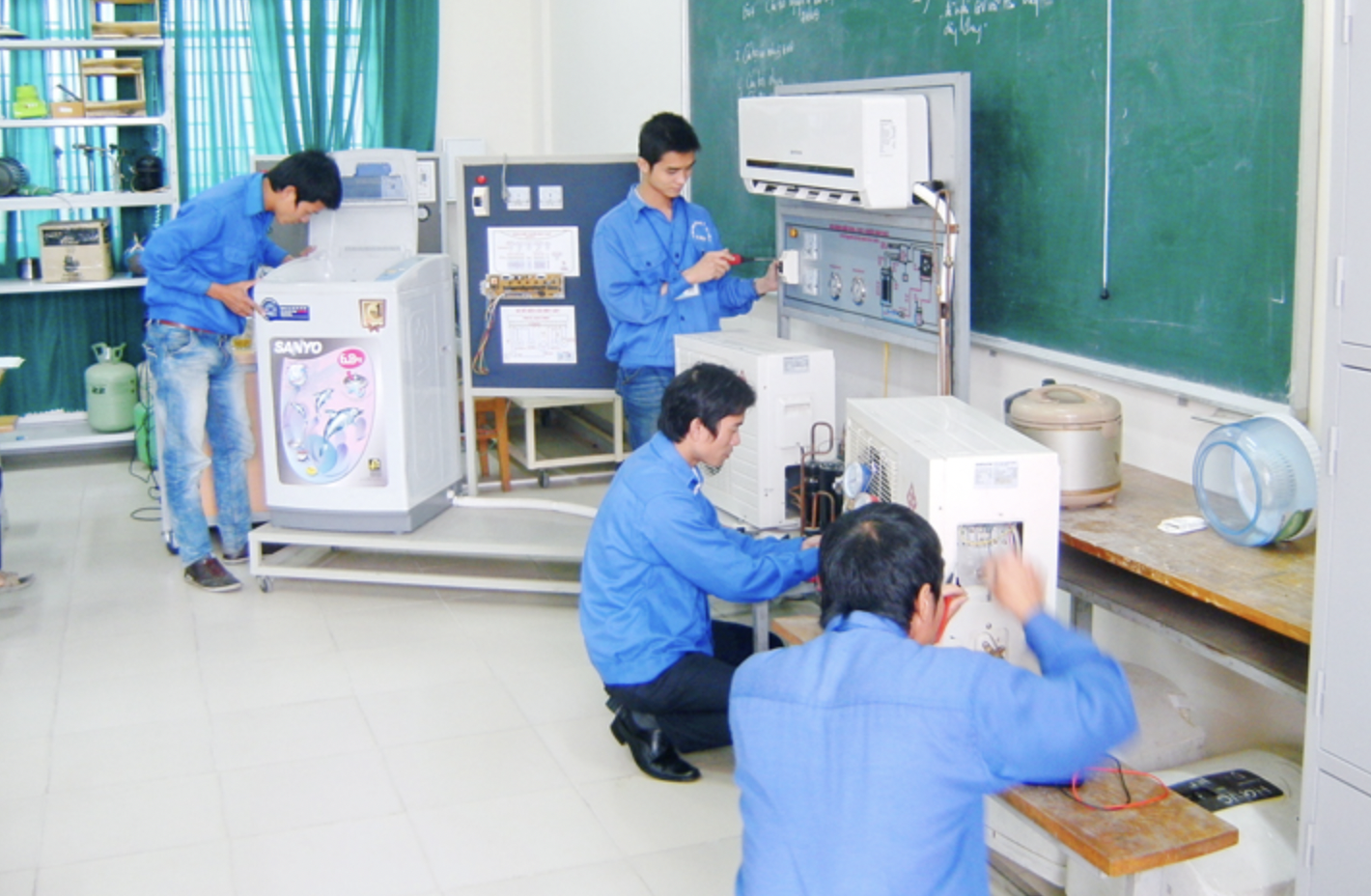 sửa điện lạnh