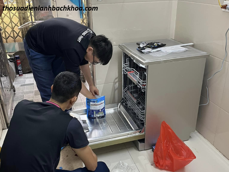 sửa điện lạnh quận 3 giá rẻ