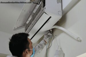 điều hòa chảy nước phải làm sao