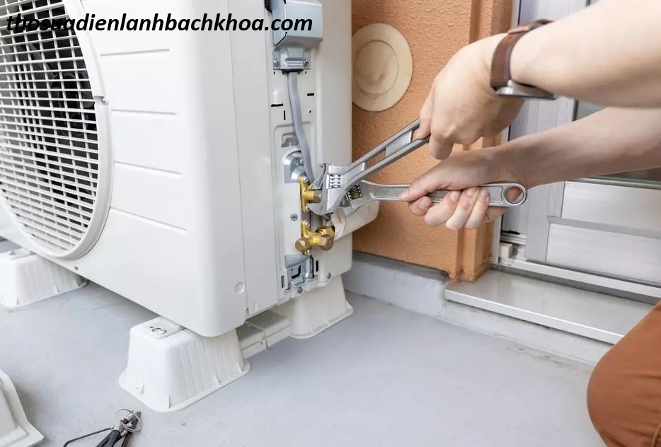 sửa máy lạnh quận 2