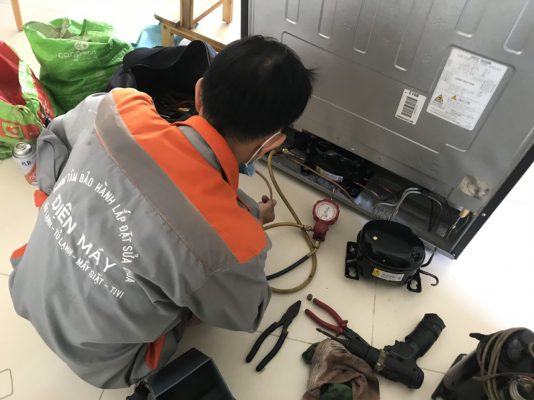 sửa tủ lạnh quận 2 giá rẻ tại nhà