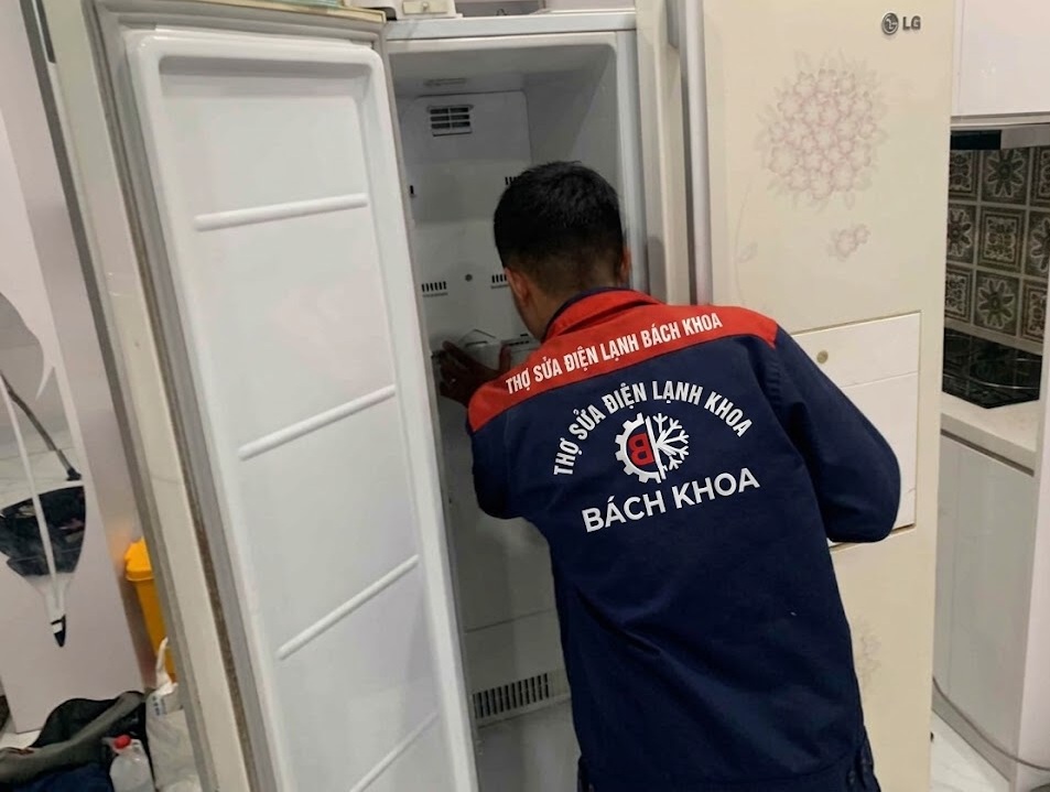 tủ lạnh không xả đá tự động