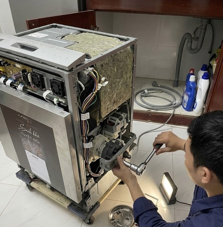 Sửa Máy Rửa Chén Tại The Flemington Quận 11