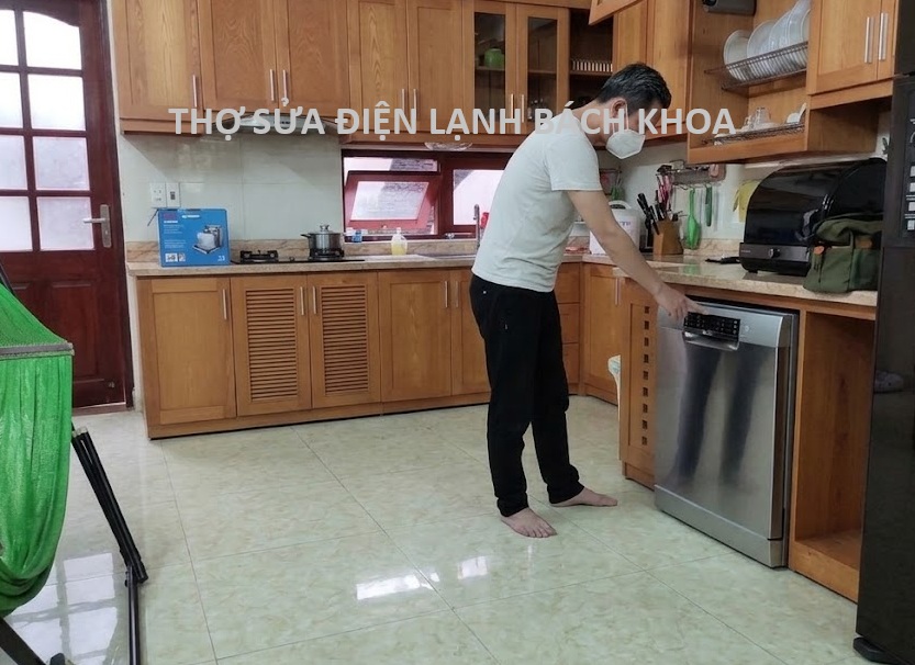 Sửa Máy Rửa Chén Tại Akari City Bình Tân