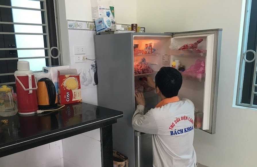 tham khảo giá sửa tủ lạnh tại Mê Linh