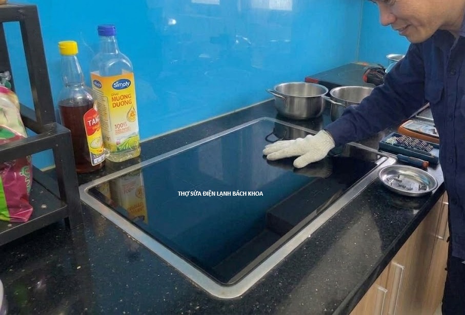 sửa bếp từ tại nhà Thanh Xuân