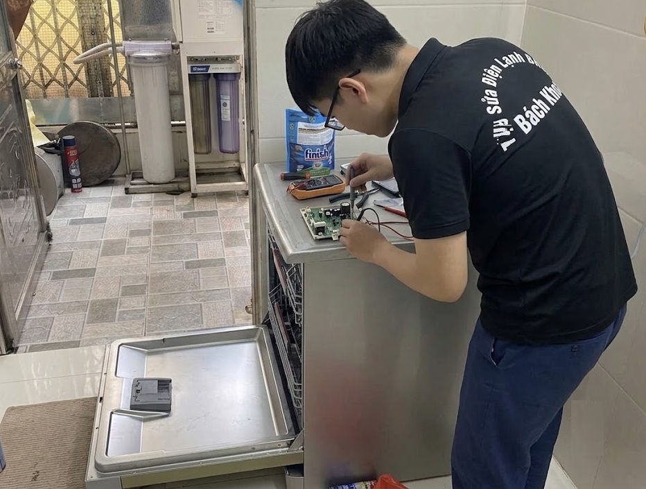 thợ sửa máy rửa bát tại Phú Xuyên hướng dẫn kiểm tra lỗi cơ bản