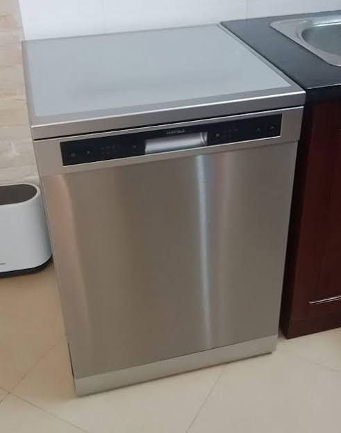 máy rửa bát hafele